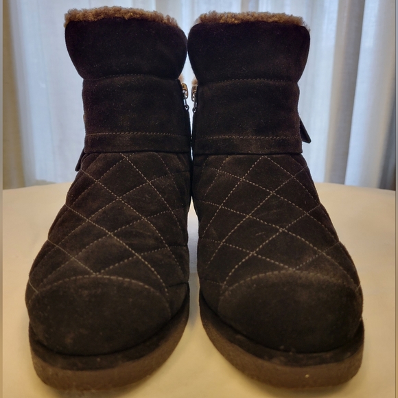 Chanel Black Suede Quilted Boots size 35.5 - Picture 1 of 9